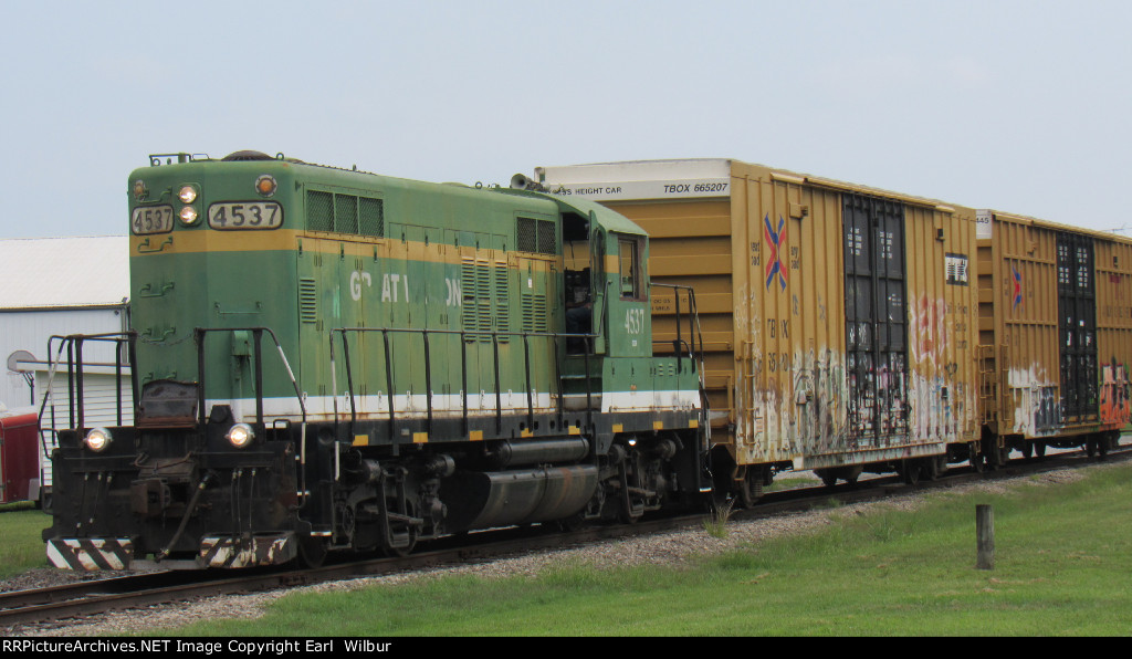 Ohio South Central Railroad (OSCR) 4537